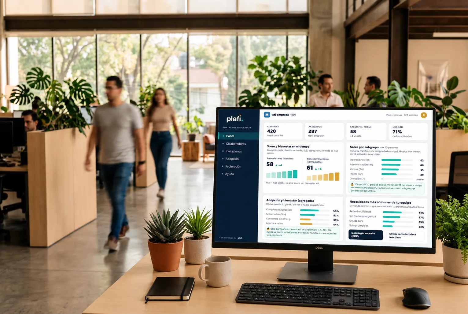 Oficina moderna con tablero agregado de RH en pantalla